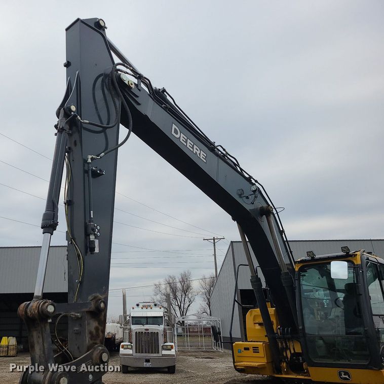 image for item DN8265 2022 John Deere 200G  excavator