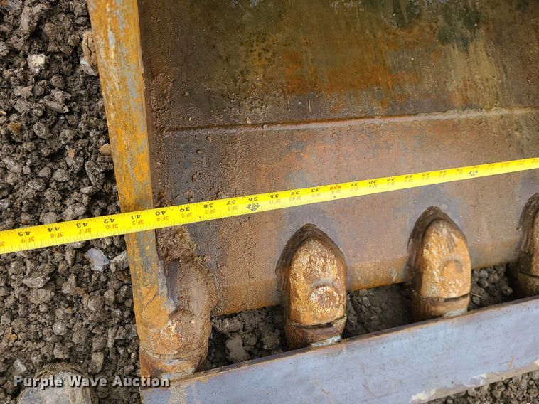 image for item DN8265 2022 John Deere 200G  excavator