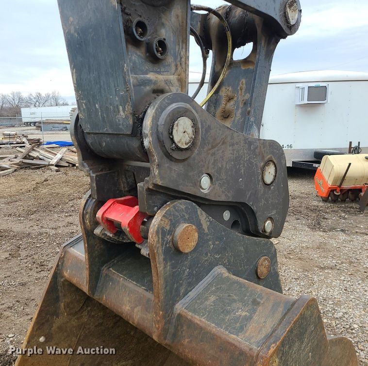 image for item DN8265 2022 John Deere 200G  excavator