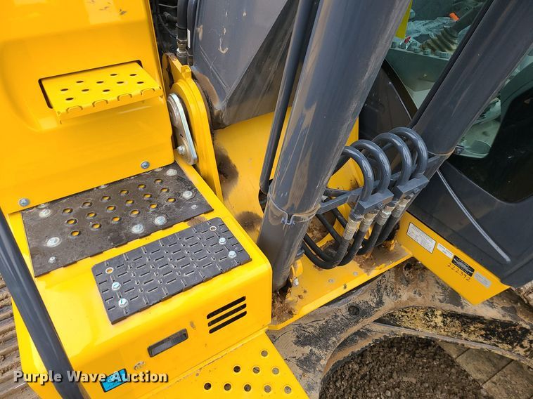 image for item DN8265 2022 John Deere 200G  excavator