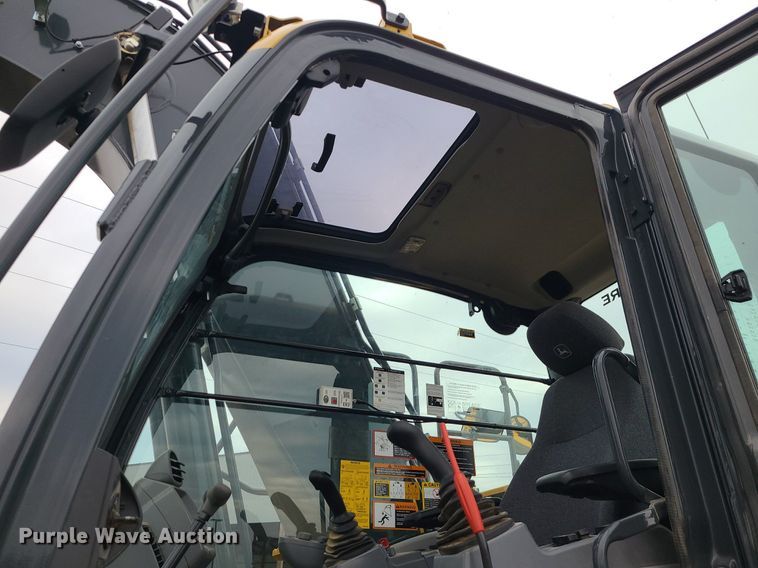 image for item DN8265 2022 John Deere 200G  excavator