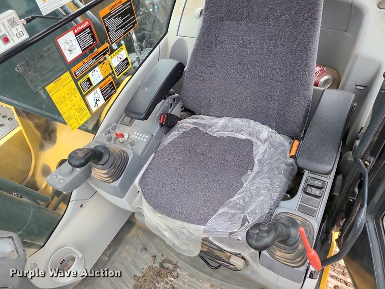 image for item DN8265 2022 John Deere 200G  excavator