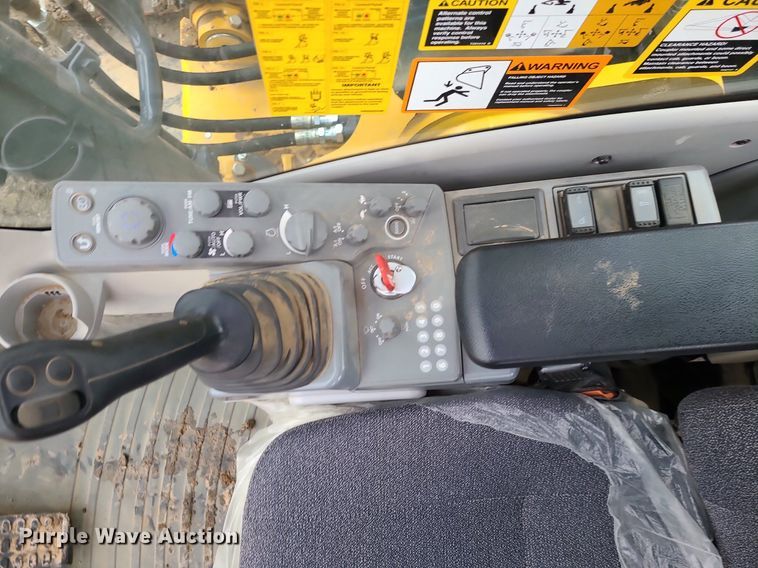 image for item DN8265 2022 John Deere 200G  excavator