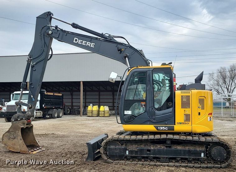 image for item DN8266 2022 John Deere 135G  excavator