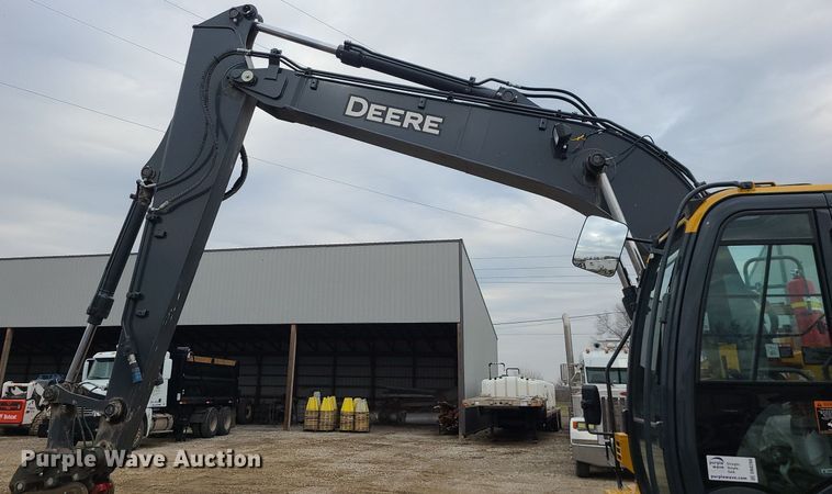 image for item DN8266 2022 John Deere 135G  excavator
