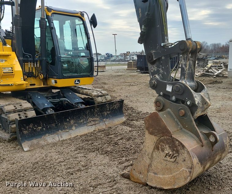 image for item DN8266 2022 John Deere 135G  excavator