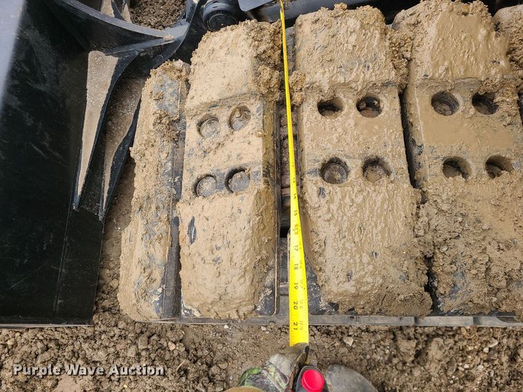 image for item DN8266 2022 John Deere 135G  excavator