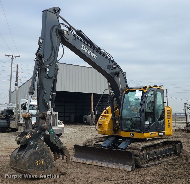 image for item DN8267 2022 John Deere 135G  excavator