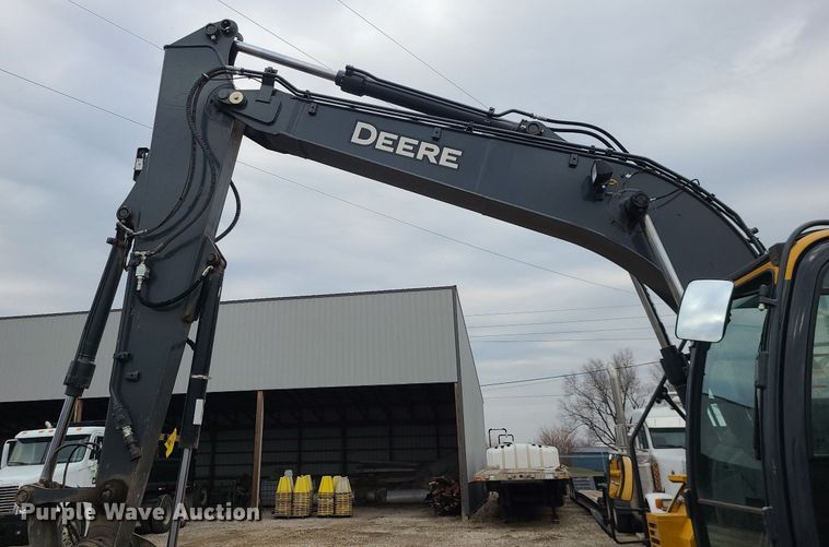 image for item DN8267 2022 John Deere 135G  excavator