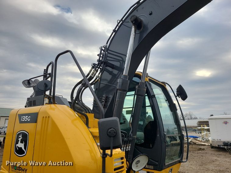 image for item DN8267 2022 John Deere 135G  excavator