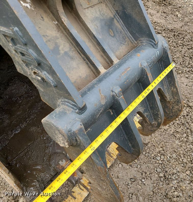 image for item DN8267 2022 John Deere 135G  excavator
