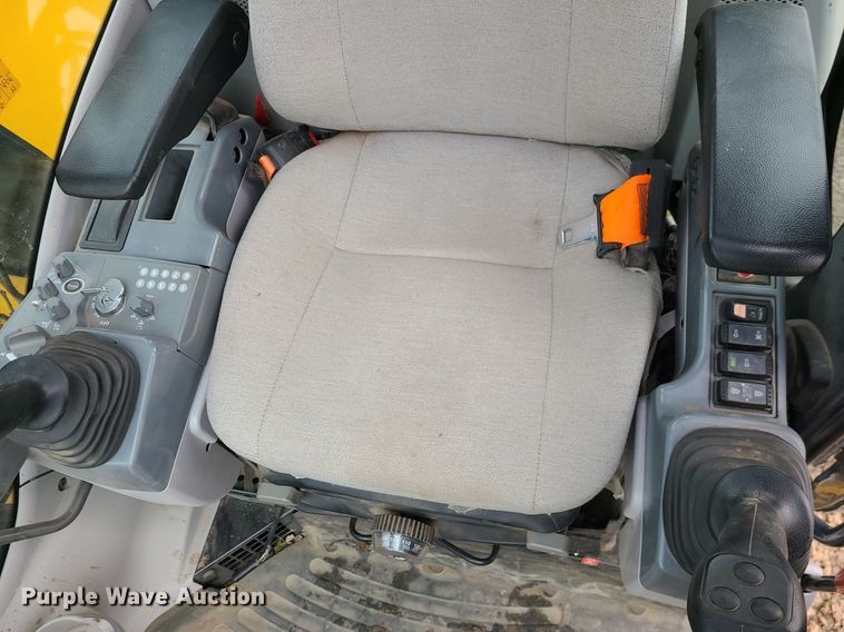 image for item DN8267 2022 John Deere 135G  excavator