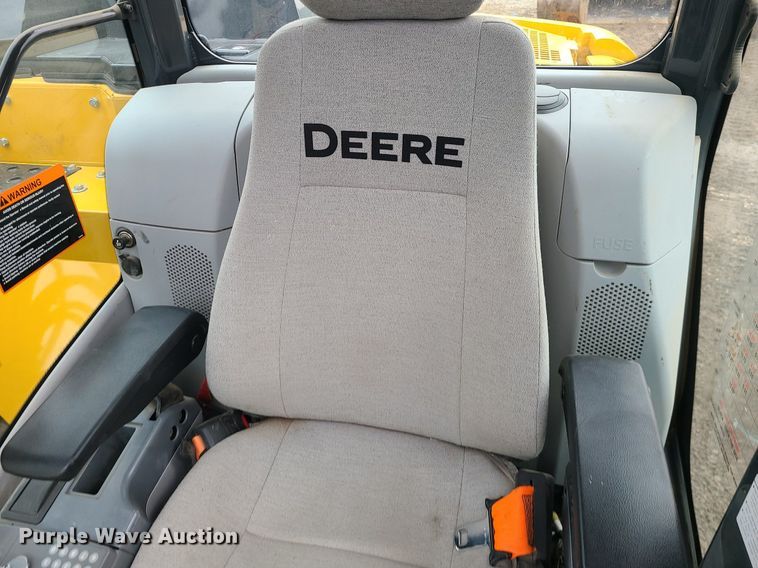 image for item DN8267 2022 John Deere 135G  excavator