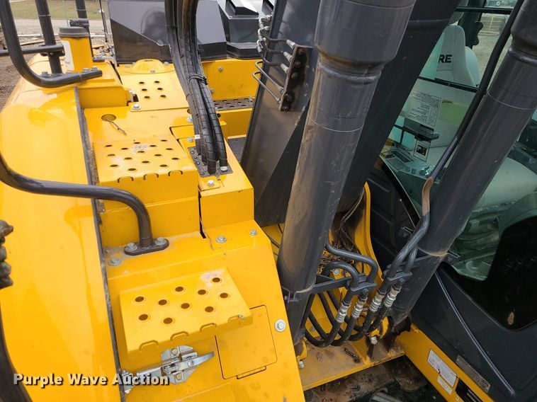 image for item DN8267 2022 John Deere 135G  excavator