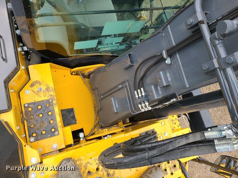 image for item DN8267 2022 John Deere 135G  excavator
