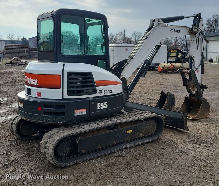 image for item DN8268 2019 Bobcat E55  mini excavator