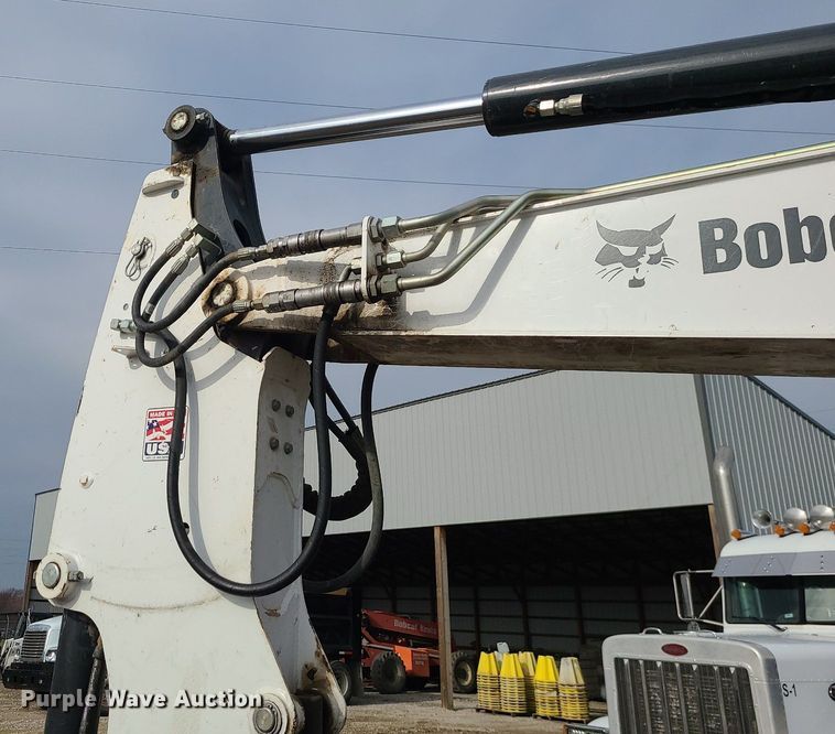 image for item DN8268 2019 Bobcat E55  mini excavator