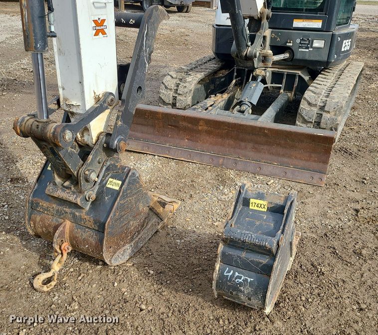 image for item DN8268 2019 Bobcat E55  mini excavator