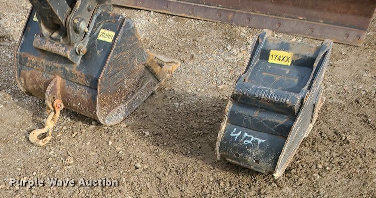 image for item DN8268 2019 Bobcat E55  mini excavator