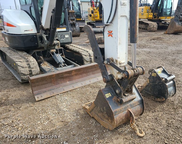 image for item DN8268 2019 Bobcat E55  mini excavator