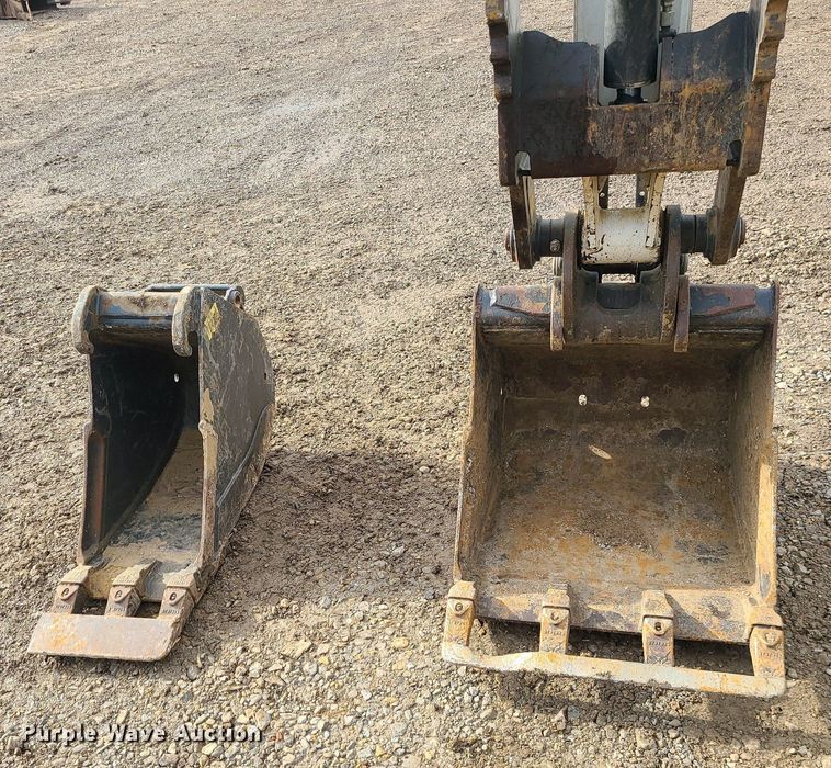 image for item DN8268 2019 Bobcat E55  mini excavator