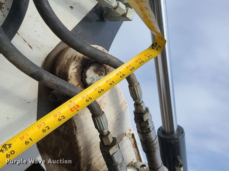 image for item DN8268 2019 Bobcat E55  mini excavator