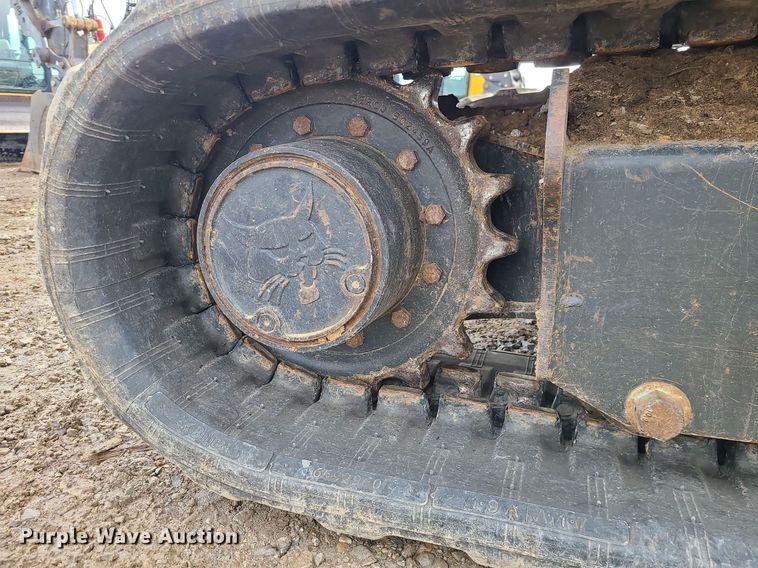 image for item DN8268 2019 Bobcat E55  mini excavator