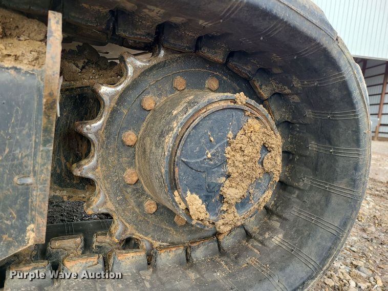 image for item DN8268 2019 Bobcat E55  mini excavator