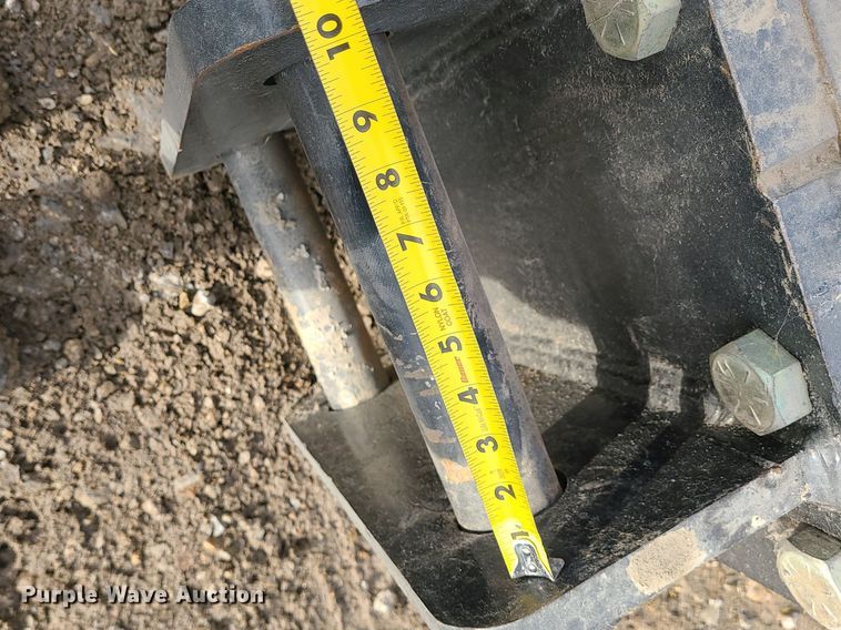 image for item DN8269 2011 Atlas Copco RX18  breaker