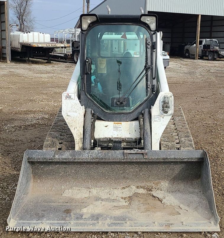 image for item DN8275 2019 Bobcat T595  tracked skid steer loader