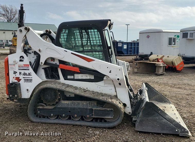image for item DN8275 2019 Bobcat T595  tracked skid steer loader