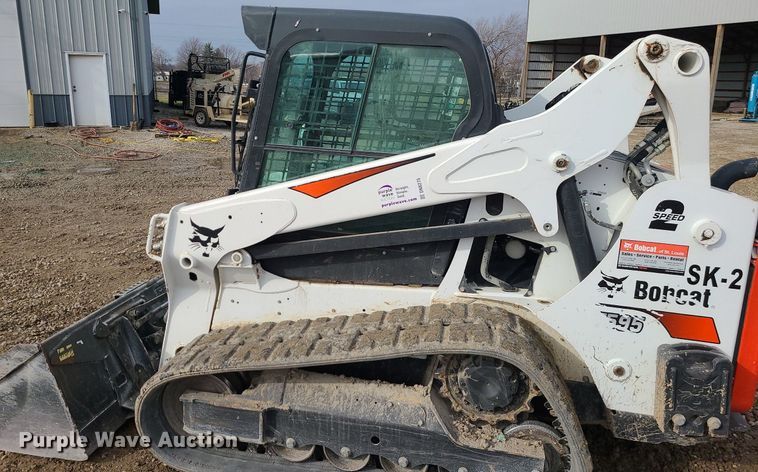 image for item DN8275 2019 Bobcat T595  tracked skid steer loader