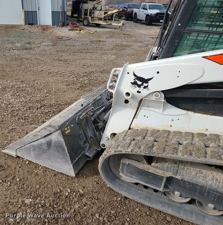 image for item DN8275 2019 Bobcat T595  tracked skid steer loader