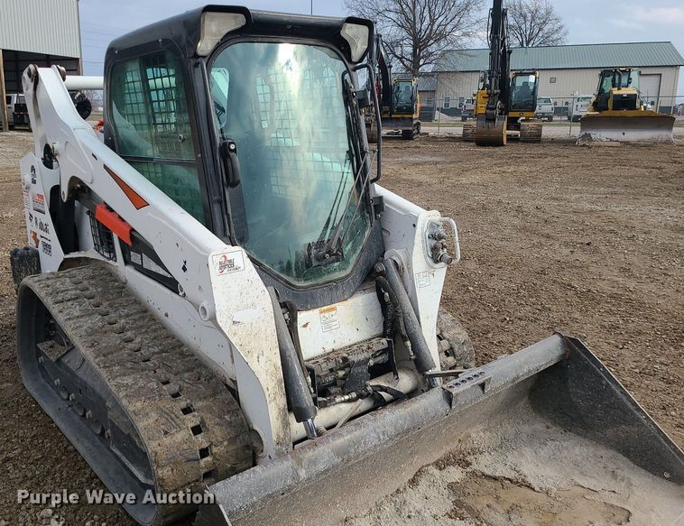 image for item DN8275 2019 Bobcat T595  tracked skid steer loader