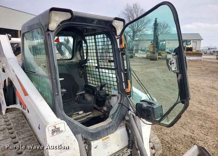 image for item DN8275 2019 Bobcat T595  tracked skid steer loader