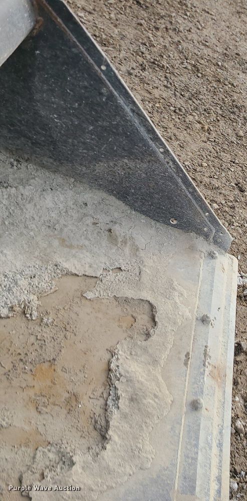 image for item DN8275 2019 Bobcat T595  tracked skid steer loader