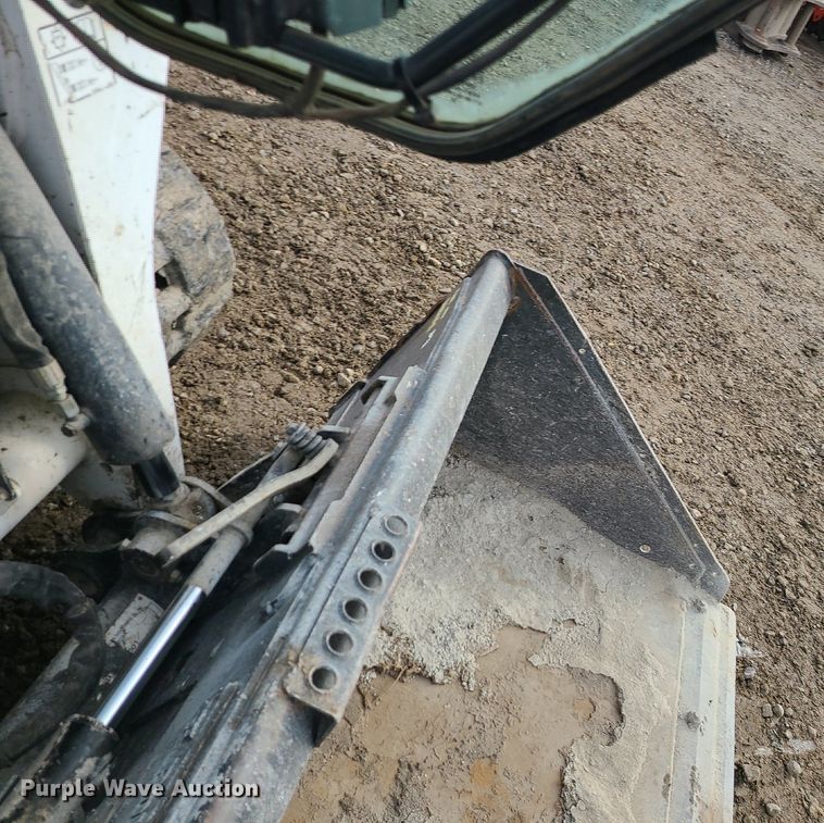 image for item DN8275 2019 Bobcat T595  tracked skid steer loader