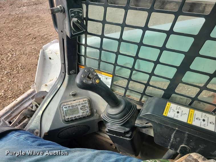 image for item DN8275 2019 Bobcat T595  tracked skid steer loader