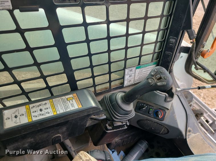 image for item DN8275 2019 Bobcat T595  tracked skid steer loader