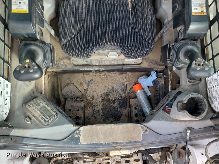 image for item DN8275 2019 Bobcat T595  tracked skid steer loader