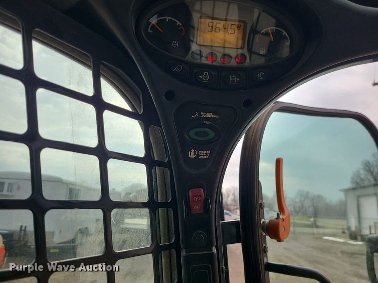 image for item DN8275 2019 Bobcat T595  tracked skid steer loader