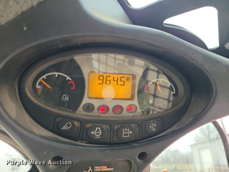 image for item DN8275 2019 Bobcat T595  tracked skid steer loader