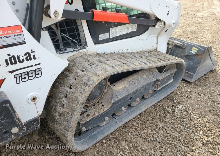 image for item DN8275 2019 Bobcat T595  tracked skid steer loader