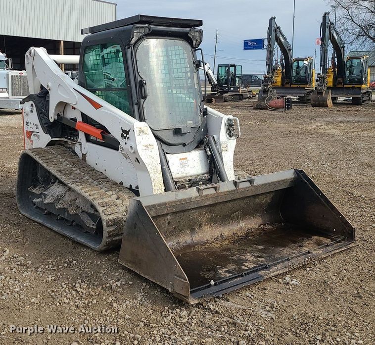 image for item DN8276 2019 Bobcat T770  tracked skid steer loader