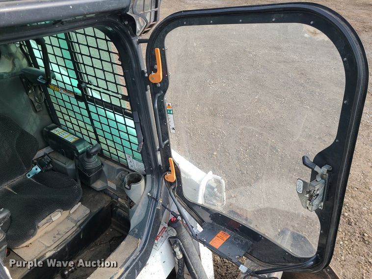 image for item DN8276 2019 Bobcat T770  tracked skid steer loader