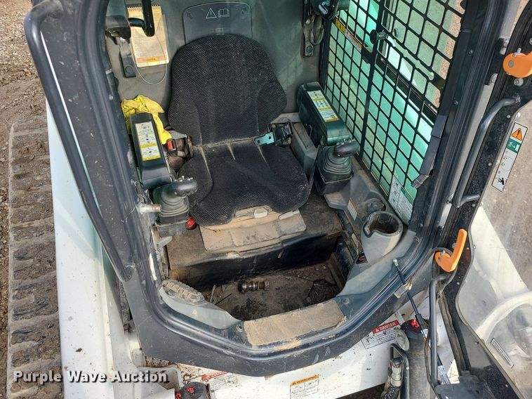 image for item DN8276 2019 Bobcat T770  tracked skid steer loader