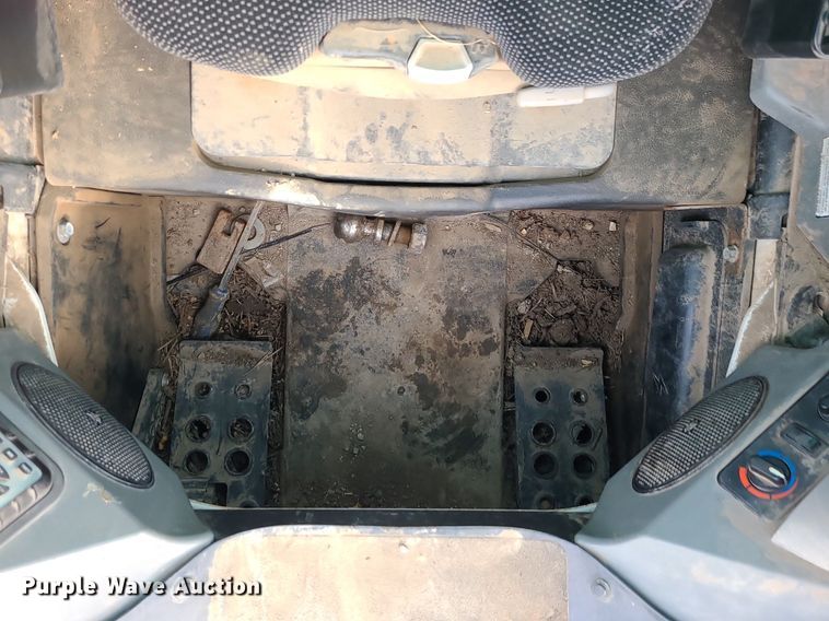 image for item DN8276 2019 Bobcat T770  tracked skid steer loader