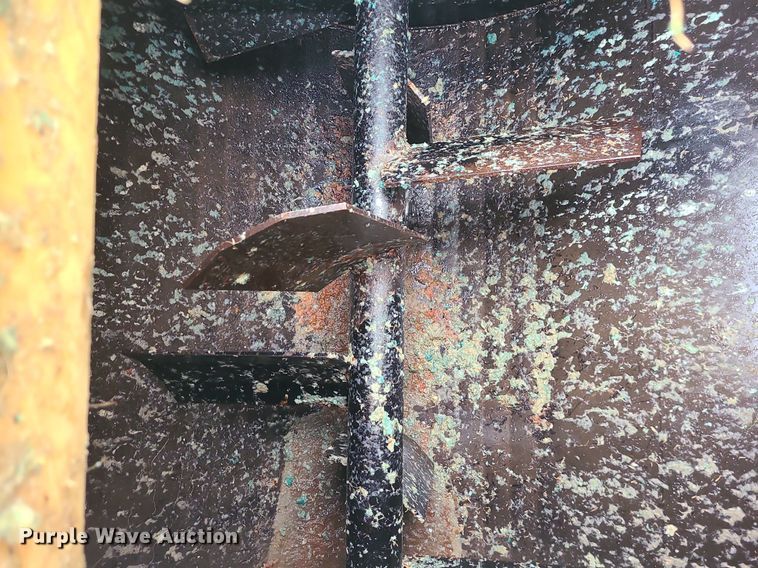 image for item DN8296 2008 Finn T90T-34 hydroseeder