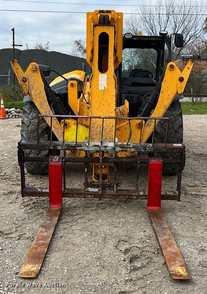 image for item DQ2347 2016 JCB 510-56  telehandler