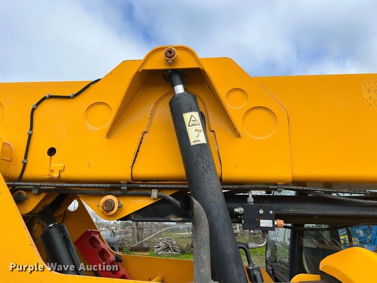 image for item DQ2347 2016 JCB 510-56  telehandler